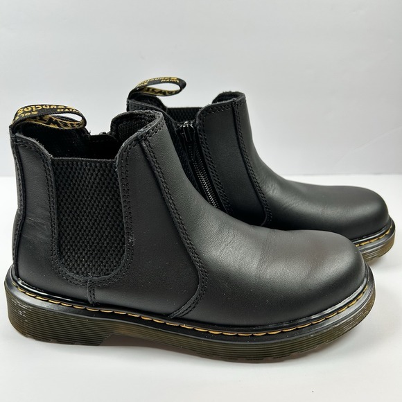 Dr. Martens Youth Girls Black Leather Chelsea Boots 2976 J Softy T Size 3 New - Picture 1 of 6